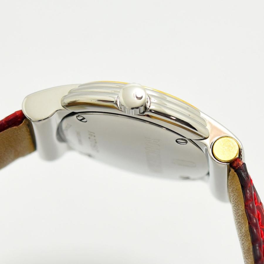 VINTAGE WATCHES FASHIONのブシュロン製ヴィンテージレディースウォッチ。シルバーとゴールドのコンビケースに鮮やかなレッドのレザーベルトが映えるエレガントな横顔。