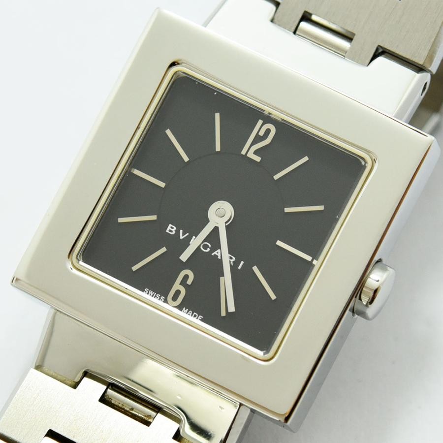 VINTAGE WATCHES FASHIONのブルガリ製スクエアフェイスウォッチ。シルバーカラーのステンレススチール製ケースとブレスレット、ブラックの文字盤。モダンでエレガントなデザイン。