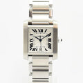 VINTAGE WATCHES FASHIONのCartierタンクフランセーズ自動巻き腕時計。ステンレス製スクエアケースにローマ数字文字盤とブルーのスピネルリューズが特徴。
