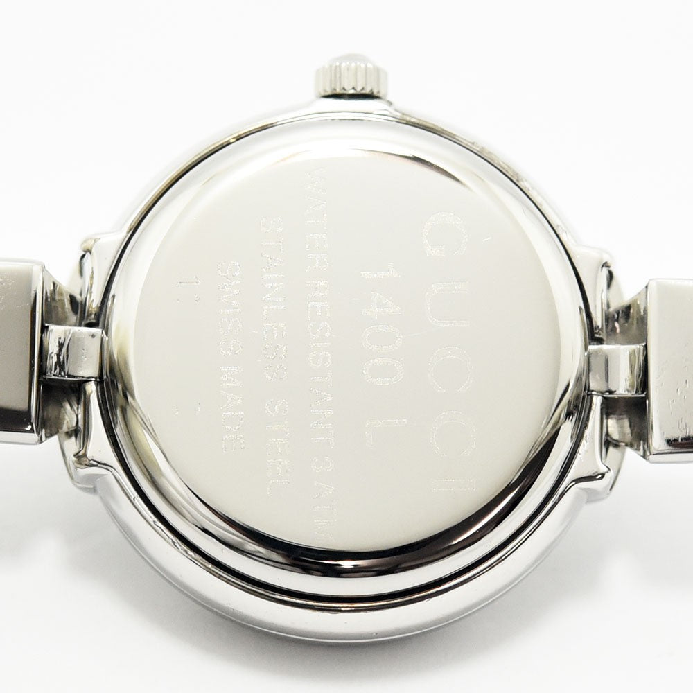 VINTAGE WATCHES FASHIONのGUCCI 1400Lレディースバングルウォッチのステンレススチール製ケースバック