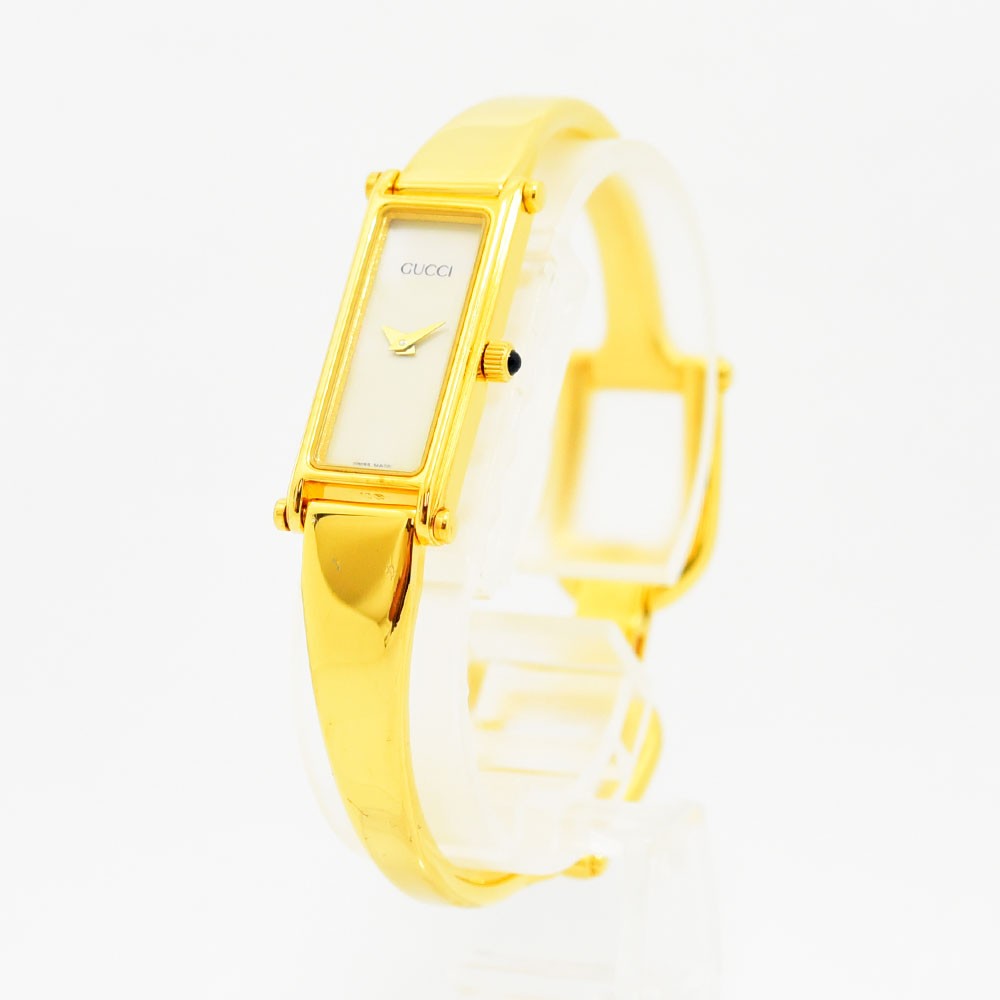Gucci 1500L ゴールドカラー バングルウォッチ 腕時計 訳アリ GUCCI