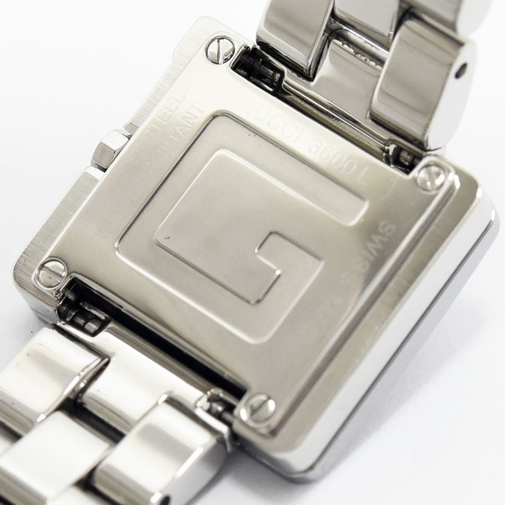 VINTAGE WATCHES FASHIONのGUCCI 3600Lレディース腕時計。ステンレススチール製のスクエアケース裏面にGロゴが刻印されたデザイン。