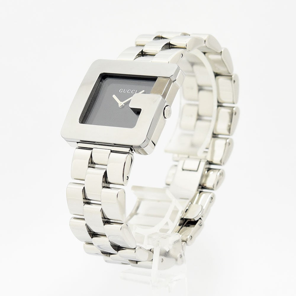 VINTAGE WATCHES FASHIONのGUCCI 3600M腕時計。Gベゼルが特徴的なブラック文字盤のステンレススチール製スクエアウォッチ。