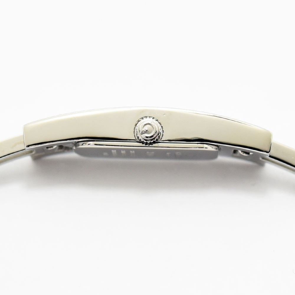 VINTAGE WATCHES FASHIONのGUCCI 3900Lレディース腕時計、シルバーのステンレススチール製スリムケース側面