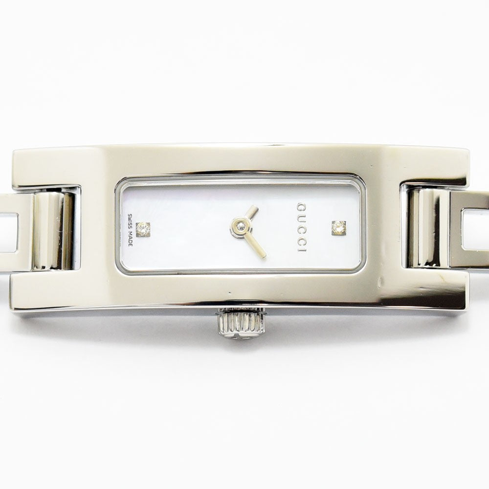 VINTAGE WATCHES FASHIONのGUCCI 3900Lレディース腕時計。マザーオブパール文字盤とダイヤモンドインデックスが輝く、シルバーのステンレス製レクタングルウォッチ。