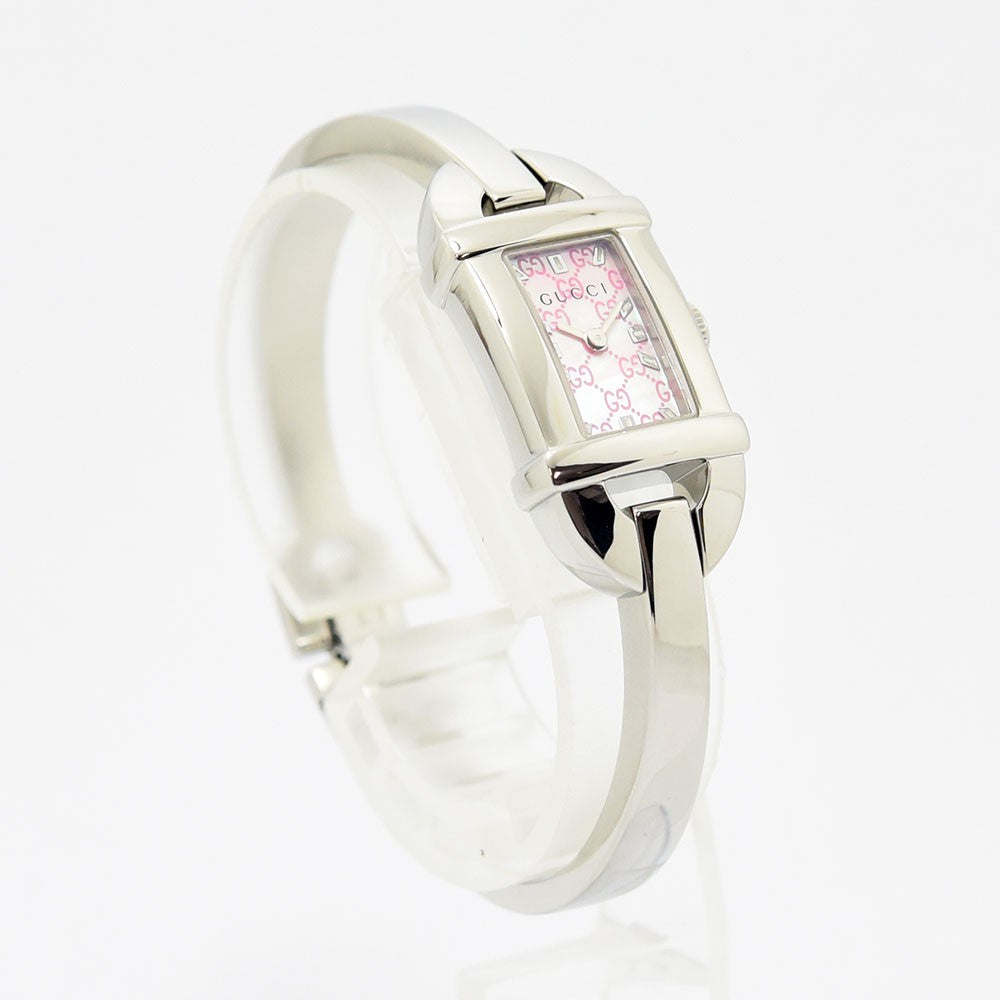 VINTAGE WATCHES FASHIONのGUCCI 6800Lレディース腕時計。シルバーのステンレス製バングルとピンクのGGパターン文字盤が特徴。