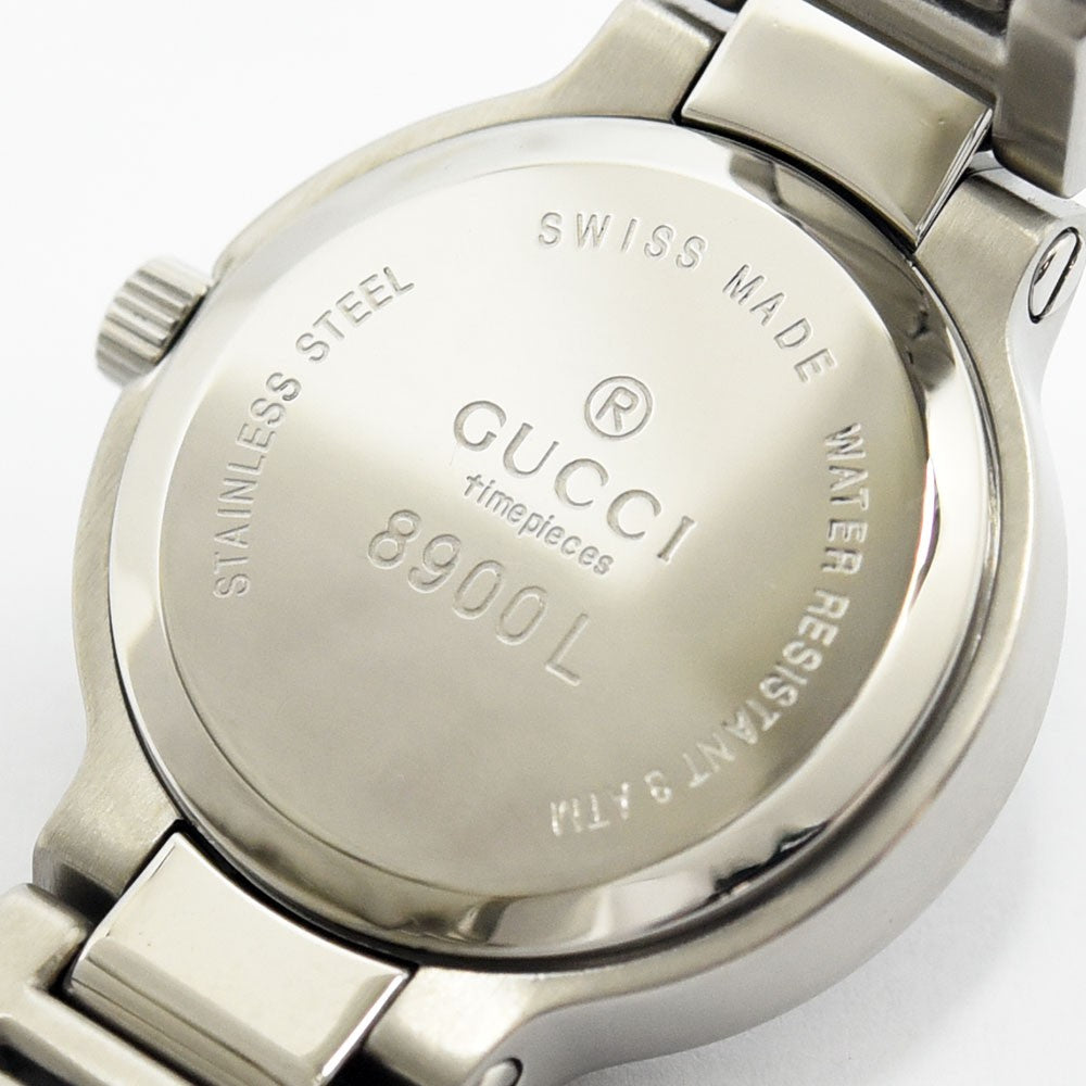 VINTAGE WATCHES FASHIONのGUCCI 8900Lレディース腕時計、ステンレススチール製ケースバックの刻印詳細