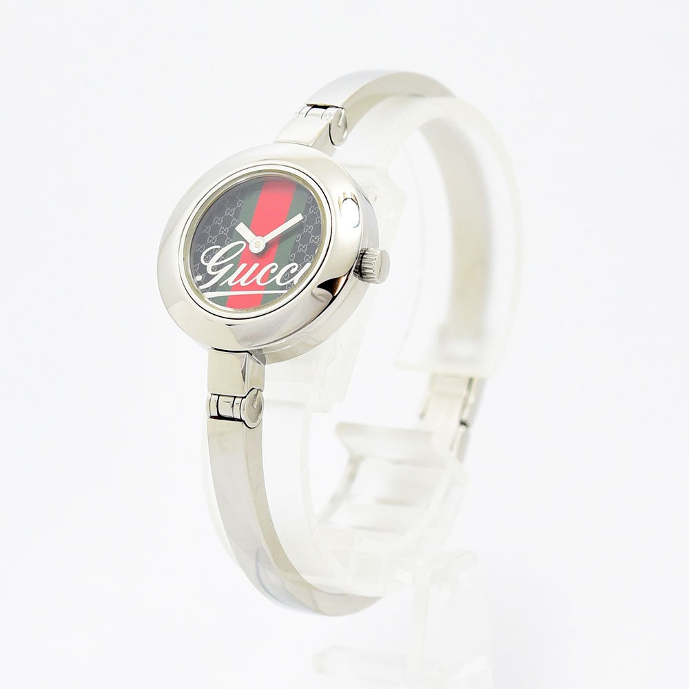 VINTAGE WATCHES FASHIONのGGパターンとウェブストライプが特徴的なシルバーのグッチ製レディースバングルウォッチ