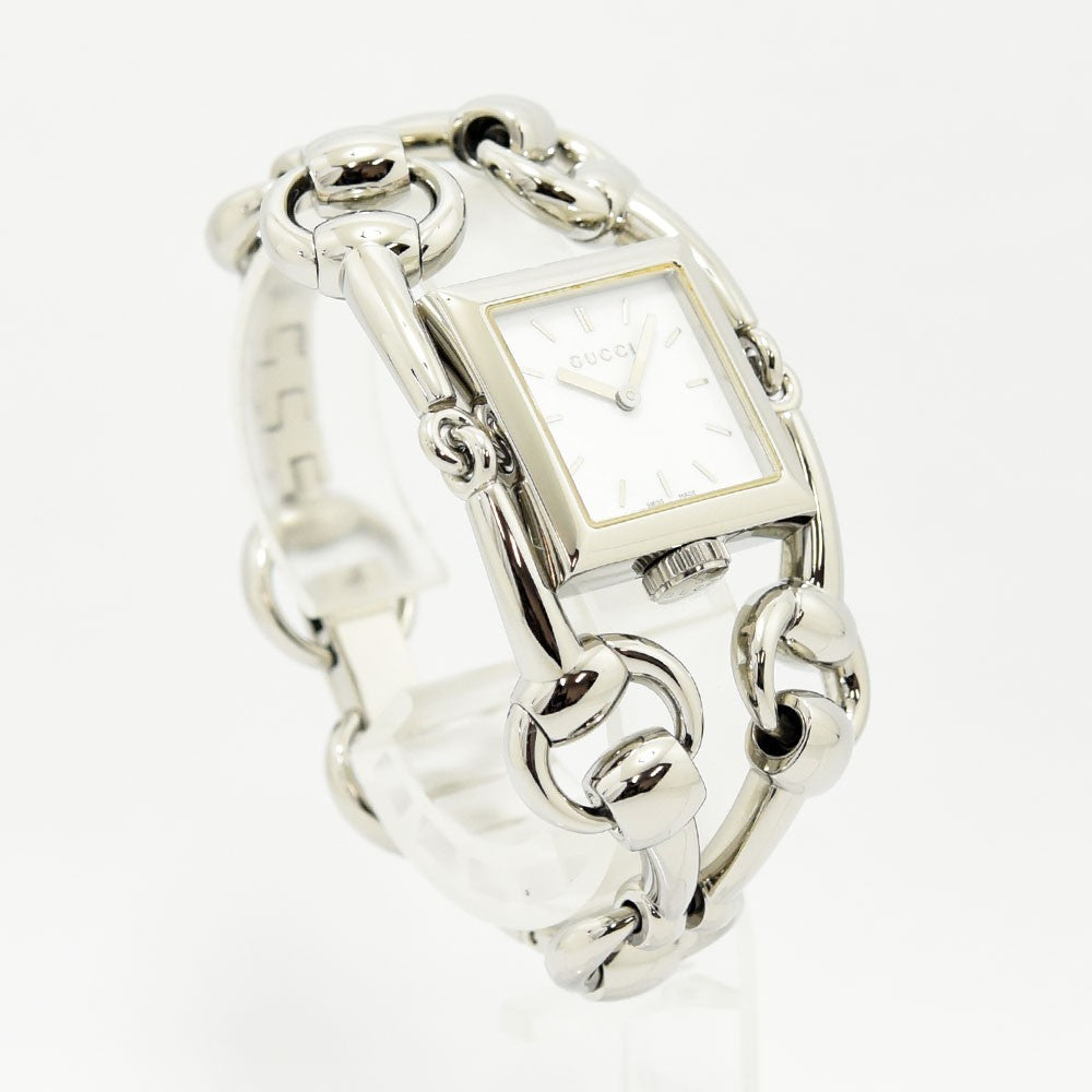 VINTAGE WATCHES FASHIONのグッチのホースビットモチーフが特徴的なシルバーのステンレススチール製レディース腕時計