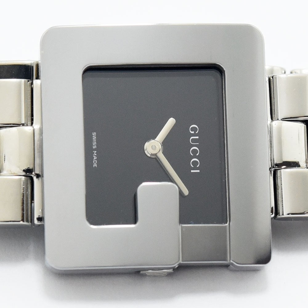 VINTAGE WATCHES FASHIONのGUCCI 3600Lスクエア腕時計。ブラック文字盤とG型ベゼルが特徴的なステンレススチール製。