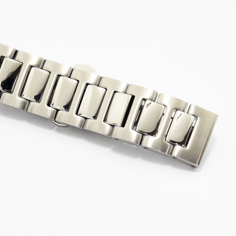 VINTAGE WATCHES FASHIONのGUCCI 8900Lレディース腕時計用シルバーのステンレススチール製ブレスレット