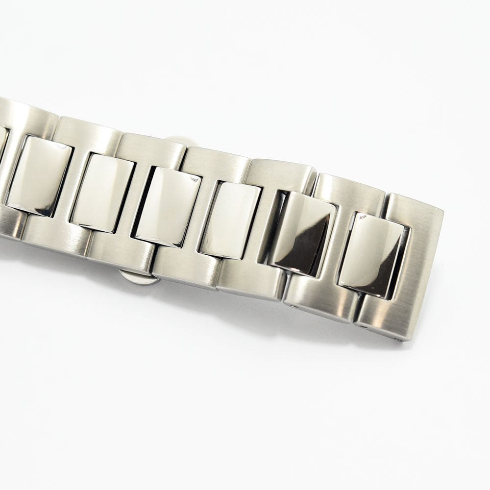 VINTAGE WATCHES FASHIONのGUCCI 8900M腕時計用シルバーカラーのステンレススチール製ブレスレット