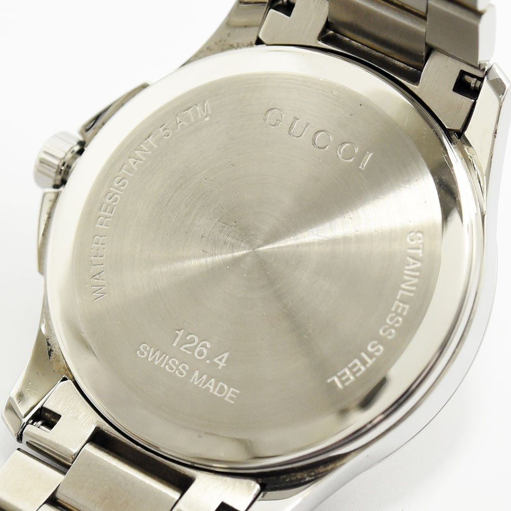VINTAGE WATCHES FASHIONのGUCCIステンレススチール製腕時計の裏蓋。モデル番号126.4とスイスメイドの刻印入り