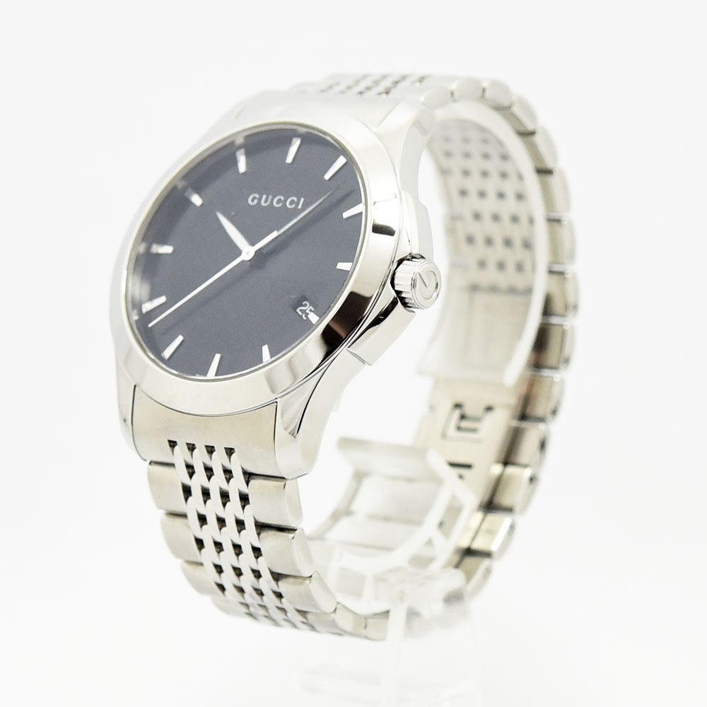 VINTAGE WATCHES FASHIONのGUCCIステンレススチール製メンズ腕時計。ブラック文字盤とシルバーのブレスレットが特徴的なアナログ時計