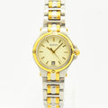 VINTAGE WATCHES FASHIONのGucciレディース腕時計。シルバーとゴールドのコンビカラーが美しいステンレス製9040Lモデル。