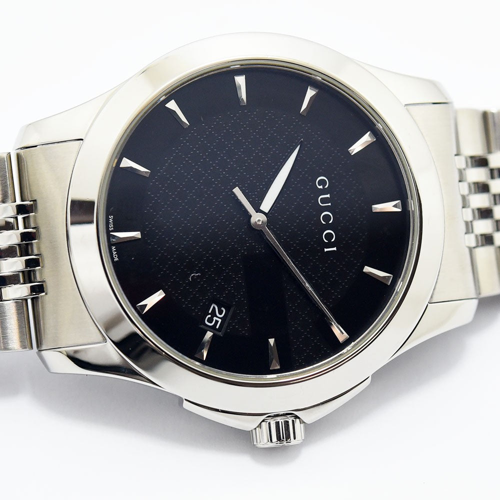 VINTAGE WATCHES FASHIONのGUCCIステンレススチール製メンズ腕時計。ブラックの文字盤とシルバーのブレスレットが特徴的なアナログ時計。