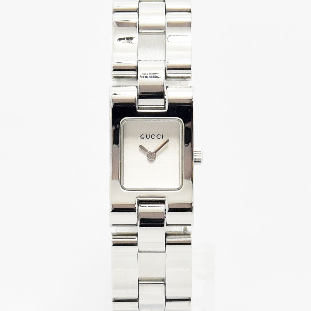 VINTAGE WATCHES FASHIONのシルバーカラーのステンレススチール製GUCCIレディース腕時計2305L、洗練されたスクエアケース