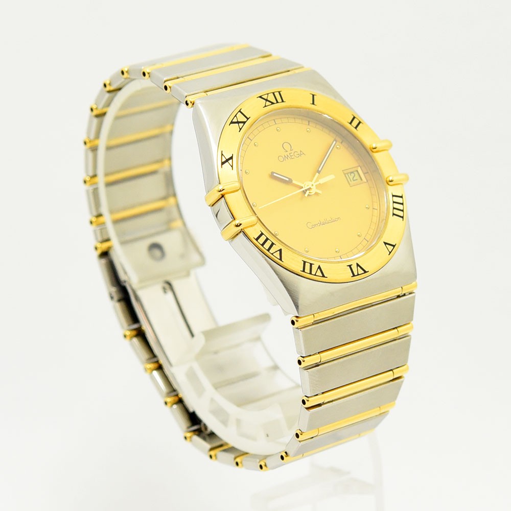 VINTAGE WATCHES FASHIONのOMEGAコンステレーション。ゴールド文字盤とステンレス・ゴールドのコンビブレスが特徴のヴィンテージ腕時計