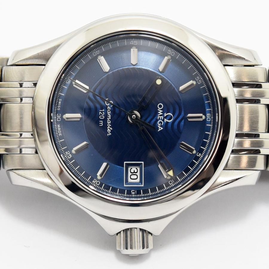 VINTAGE WATCHES FASHIONのOMEGAシーマスター120m。波模様が美しいブルーの文字盤とステンレススチール製ブレスレットの腕時計。