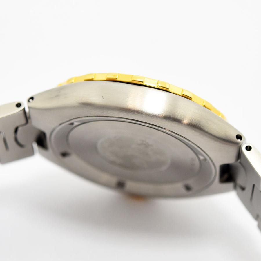 VINTAGE WATCHES FASHIONのオメガ シーマスター プロフェッショナル 200M、ステンレススチールケースとゴールドベゼルの背面図