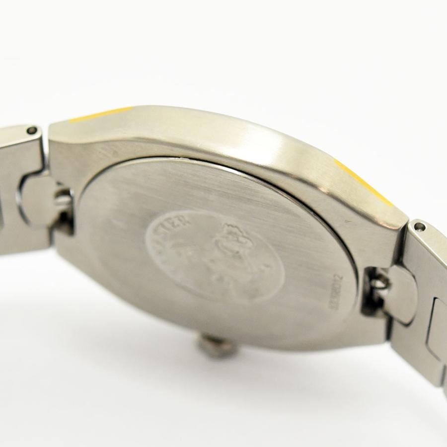 VINTAGE WATCHES FASHIONのOMEGAシーマスターポラリスのステンレス製ケースバック。精巧な刻印が施された裏蓋とブレスレットの接合部。