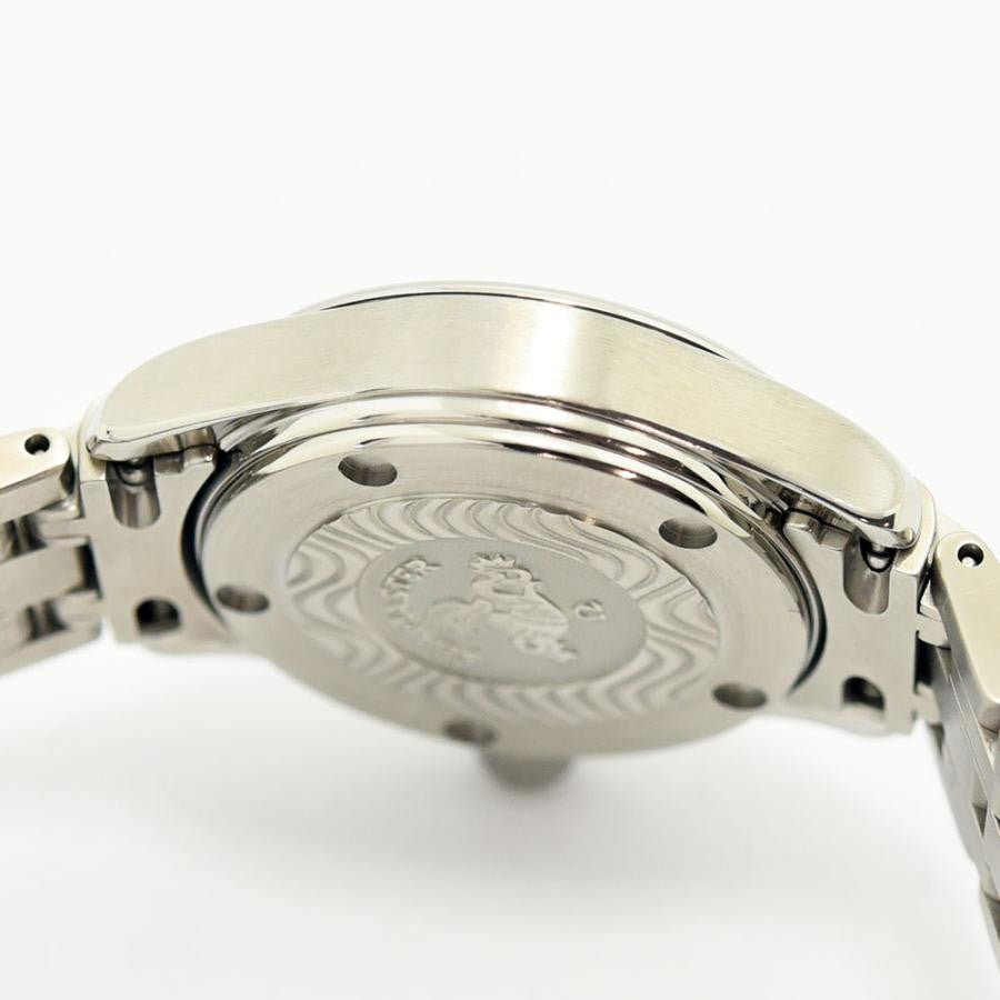 VINTAGE WATCHES FASHIONのOMEGAシーマスター、シーホースが刻印されたステンレス製腕時計の裏蓋