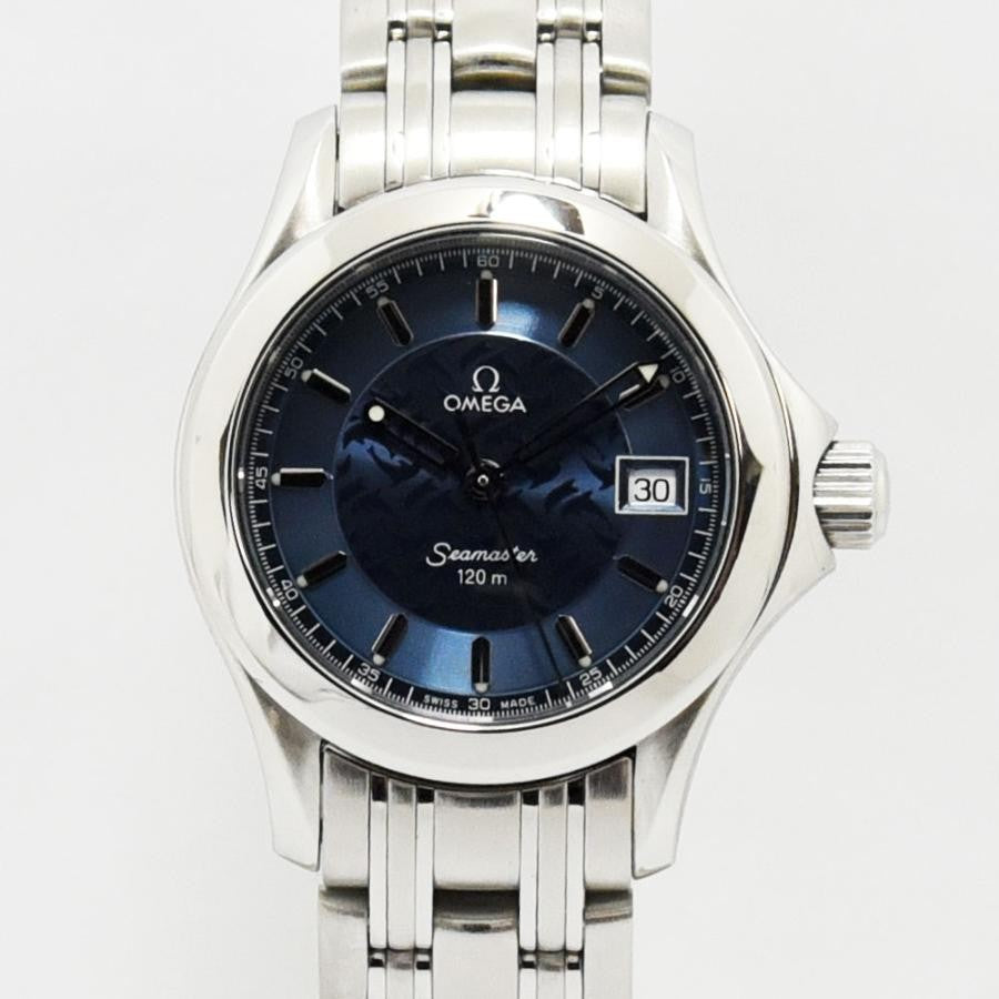 VINTAGE WATCHES FASHION オメガ シーマスター 120m ジャック・マイヨール 2000 腕時計。ブルーのグラデーション文字盤、デイト表示、ステンレススチール製ブレスレット。