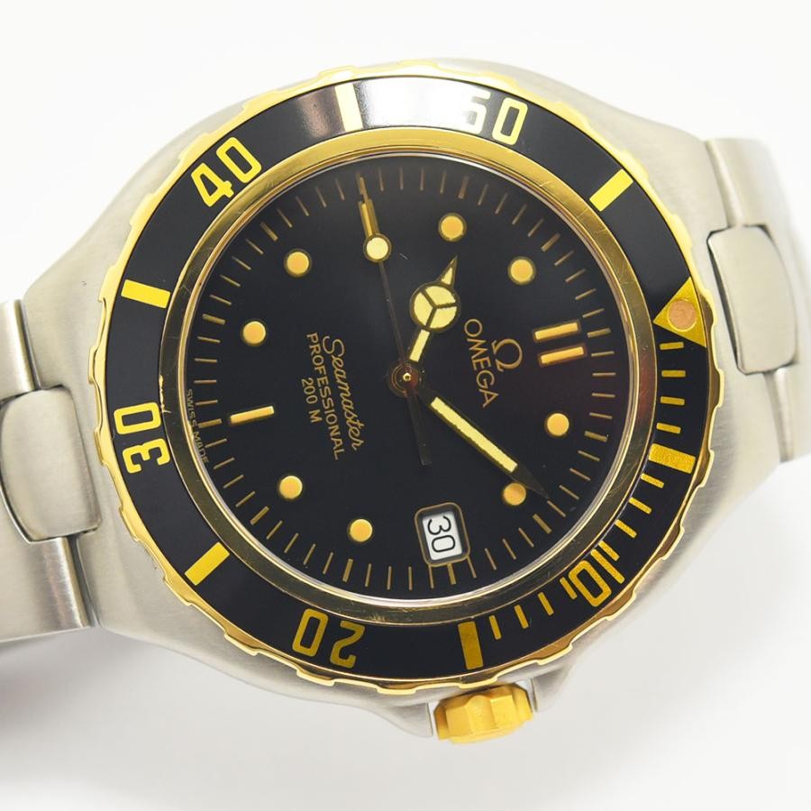VINTAGE WATCHES FASHIONのオメガ シーマスター プロフェッショナル 200M。ステンレスとゴールドのコンビカラーが特徴的なブラック文字盤のヴィンテージダイバーズウォッチ