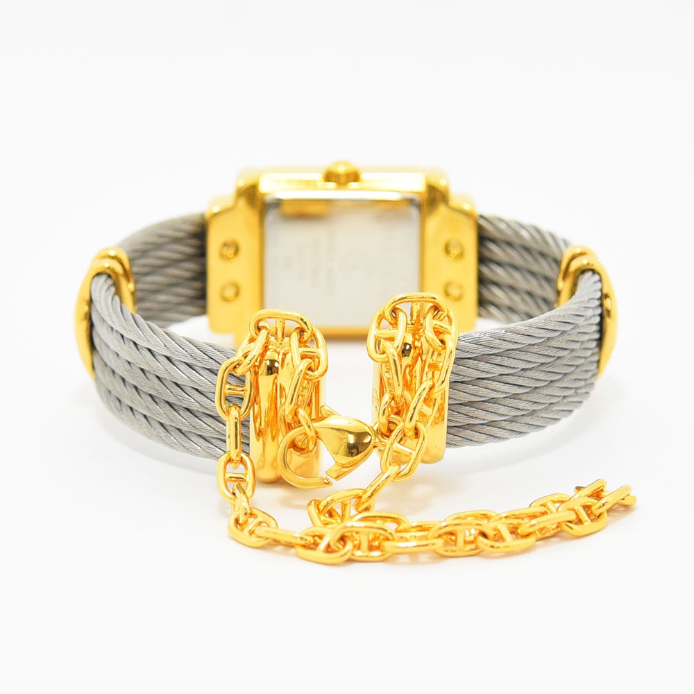 VINTAGE WATCHES FASHIONのPHILIPPE CHARRIOLレディース腕時計。ゴールドケースとシルバーのワイヤーケーブルブレスレットが特徴的で、華やかなゴールドチェーン付きのデザイン。