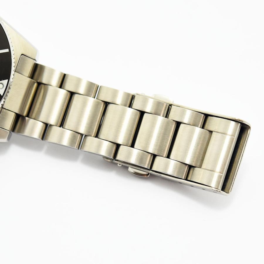 VINTAGE WATCHES FASHIONのステンレススチール製ダイバーズウォッチ。ダークグレーの文字盤と回転ベゼルが特徴。自動巻き。