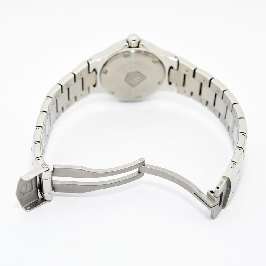 VINTAGE WATCHES FASHIONのタグ・ホイヤー プロフェッショナル腕時計。ステンレススチール製ブレスレットのバックル部分の背面ビュー。